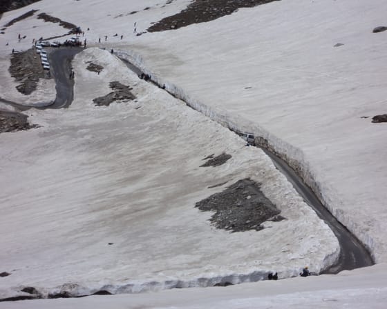 The road climbing towards Rohtang Pass above Manali in Himachal Pradesh
